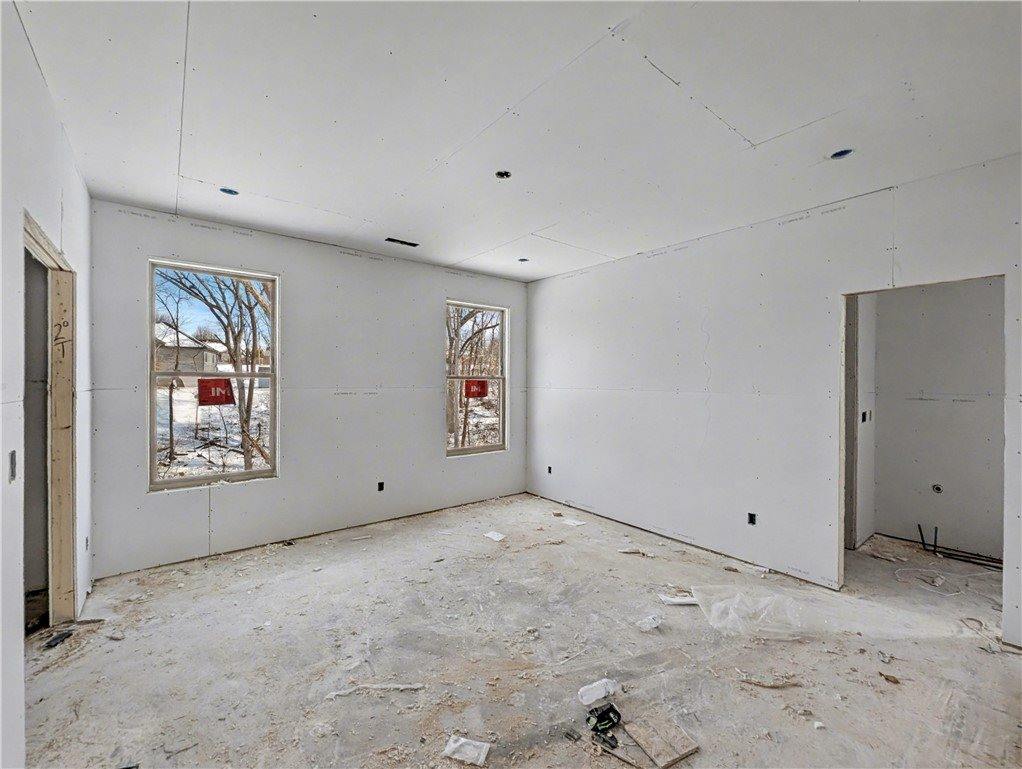 30 Hebrides Lane, Bella Vista, AR 72715