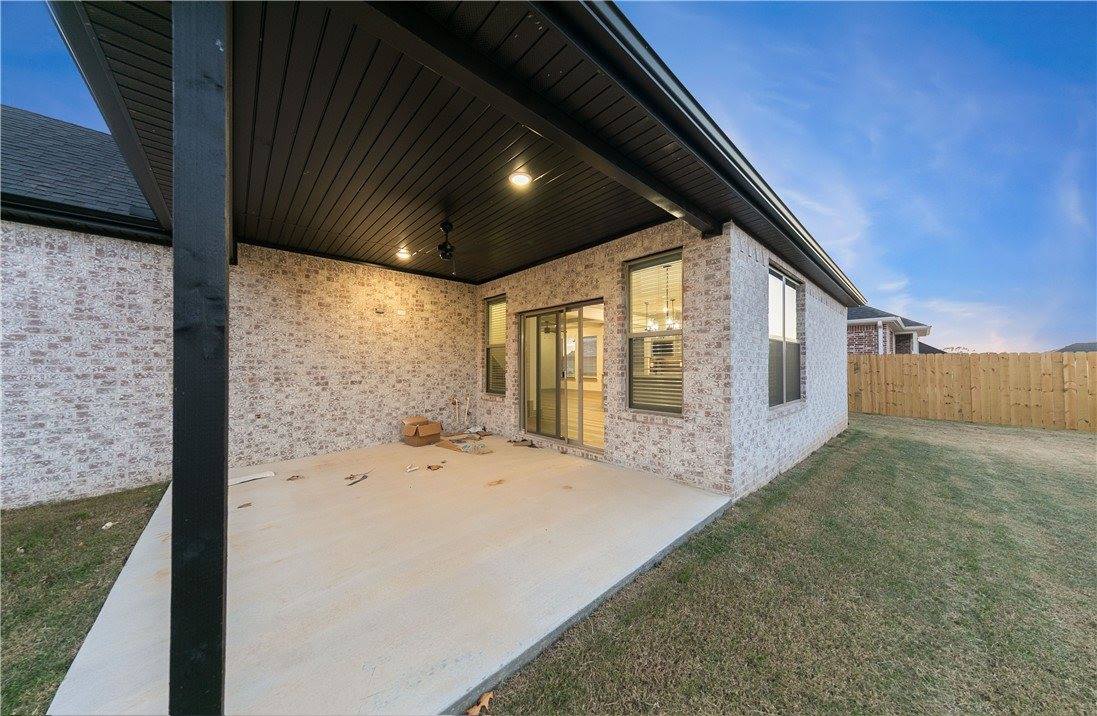 4979 Farmhouse Street, Springdale, AR 72762