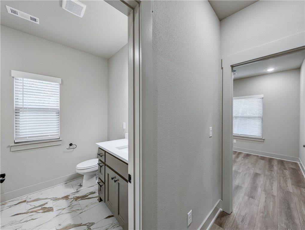 11 Penwith Lane, Bella Vista, AR 72714