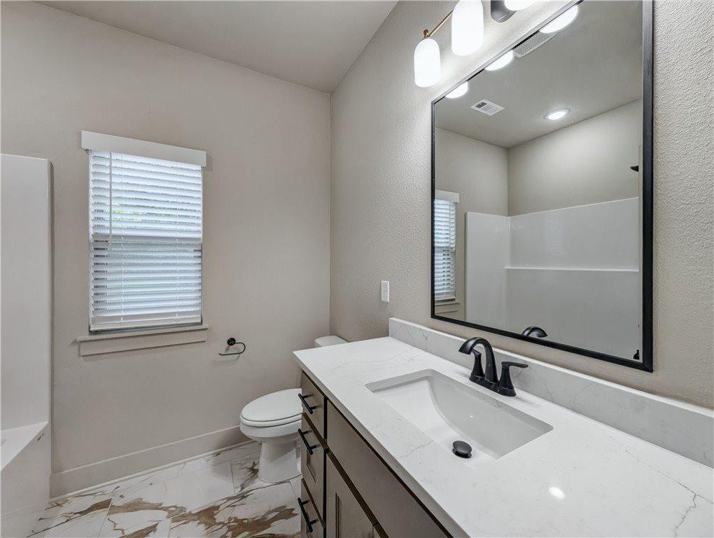 11 Penwith Lane, Bella Vista, AR 72714