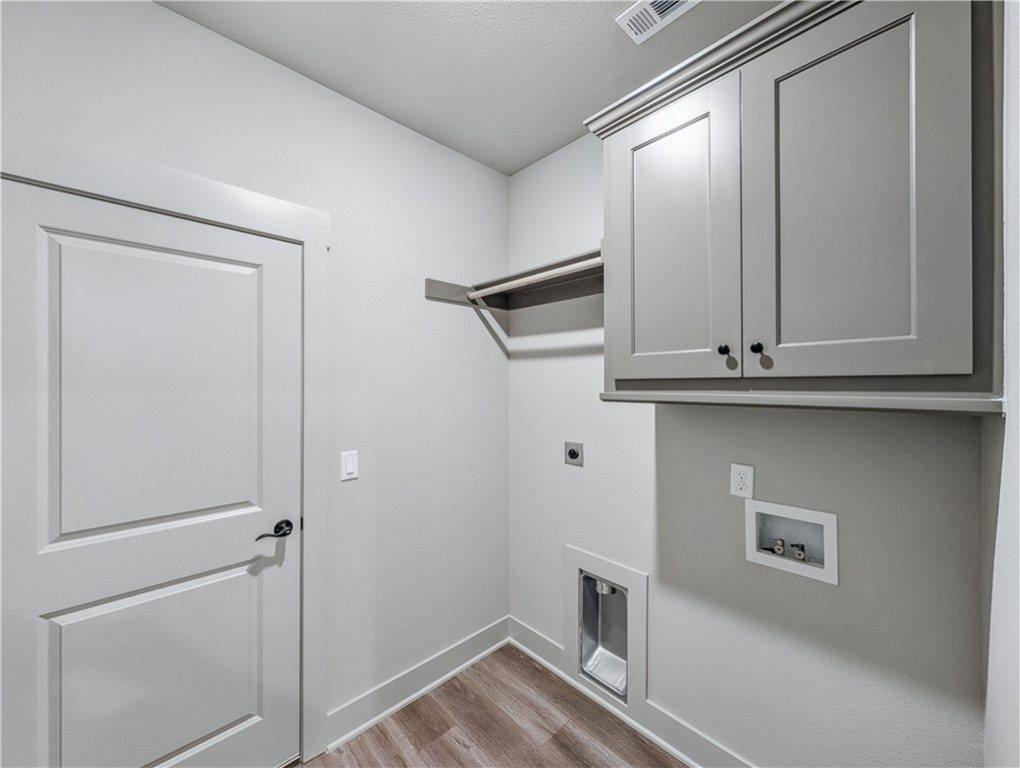 11 Penwith Lane, Bella Vista, AR 72714