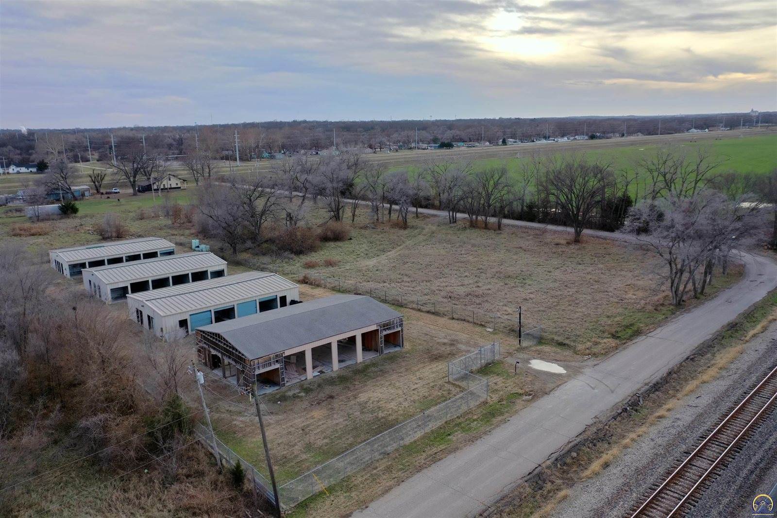 3201 SE Bates RD, Topeka, KS 66607