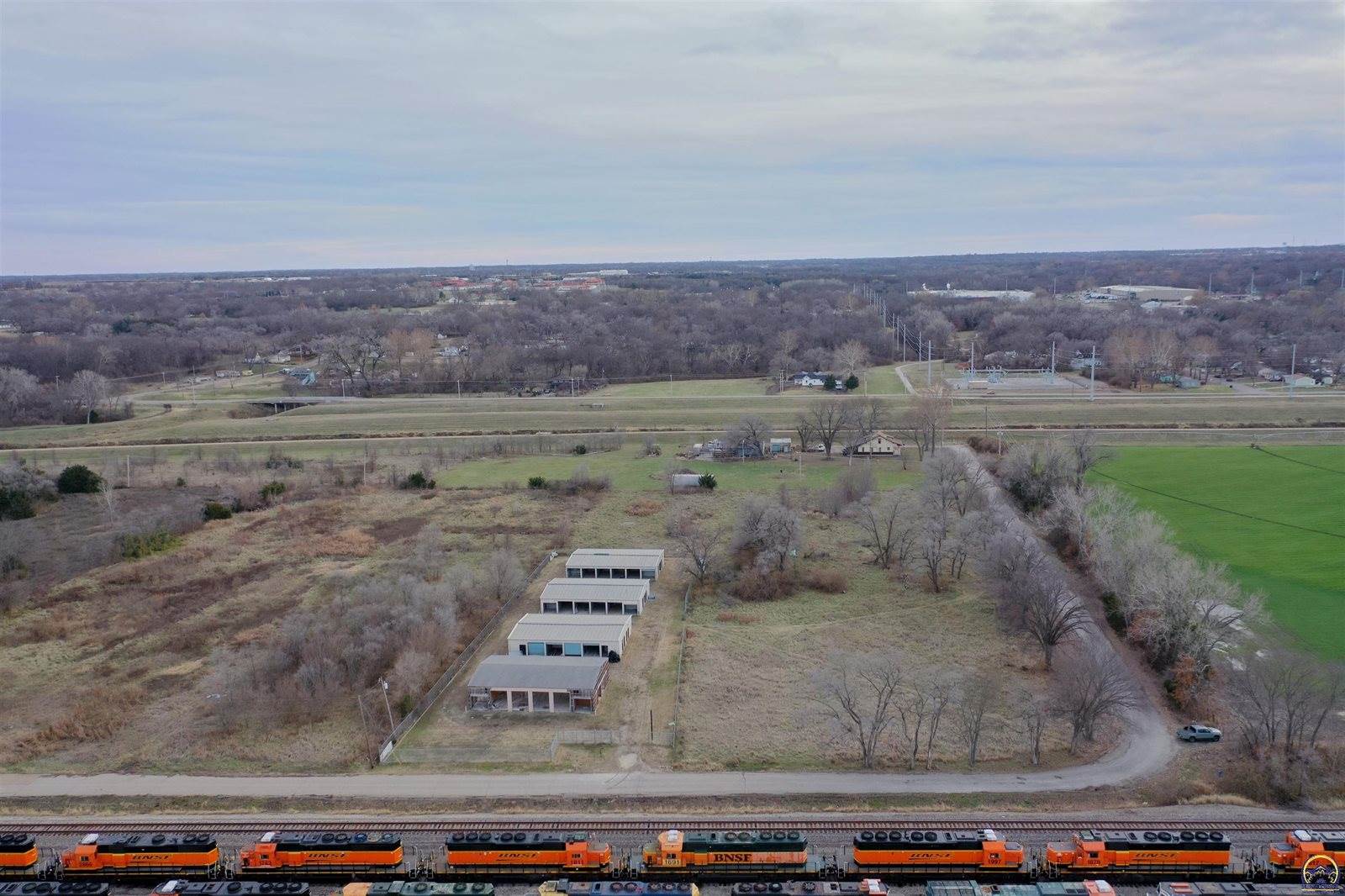 3201 SE Bates RD, Topeka, KS 66607