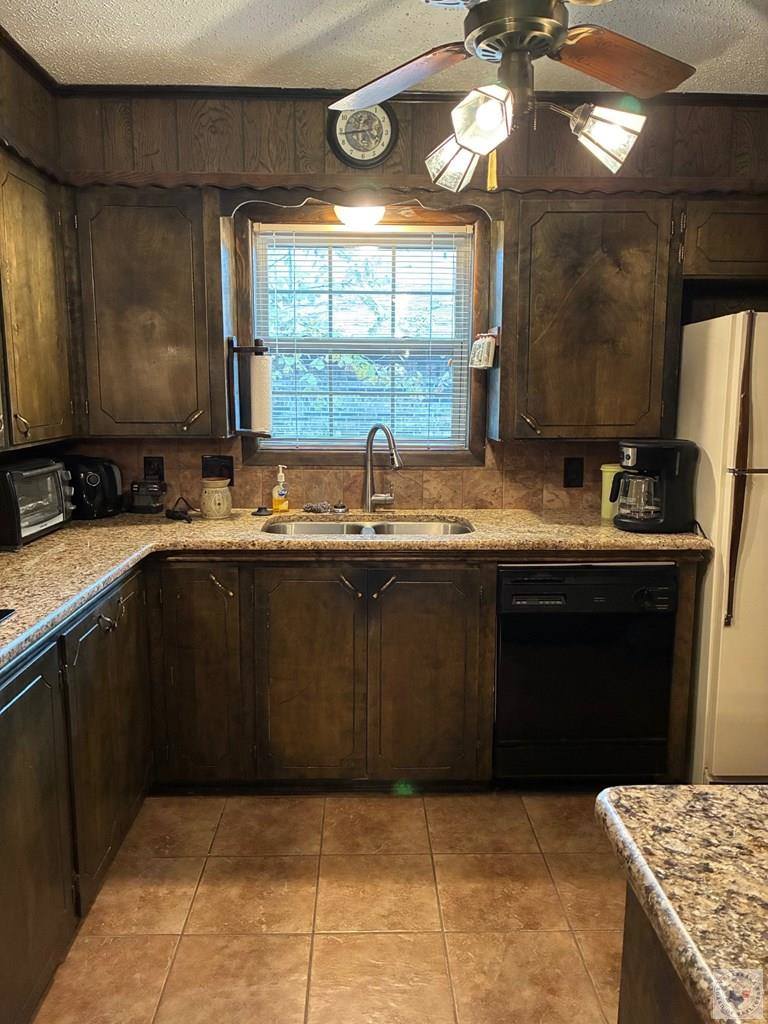 115 Northwood, Nash, TX 75569