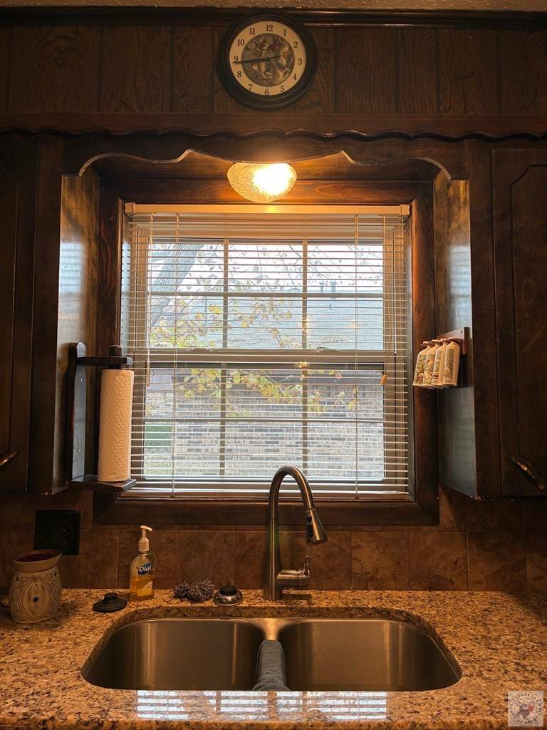 115 Northwood, Nash, TX 75569