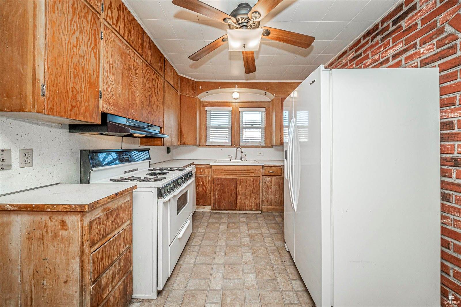 103 South Jefferson Street, Junction City, KS 66441