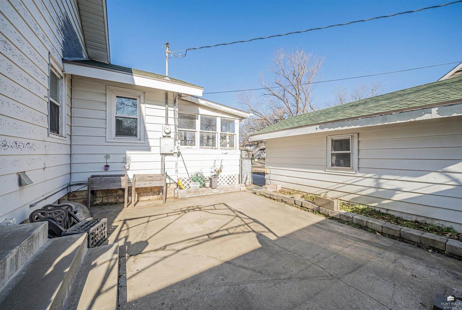 103 South Jefferson Street, Junction City, KS 66441