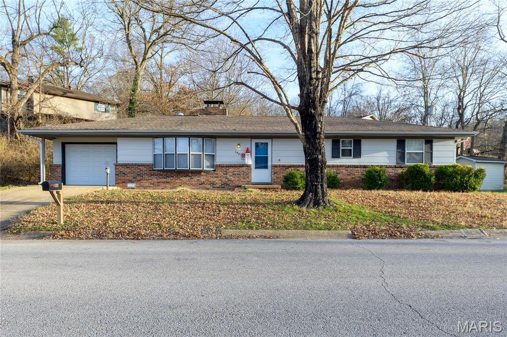 1401 Hull Valley Drive, Waynesville, MO 65583