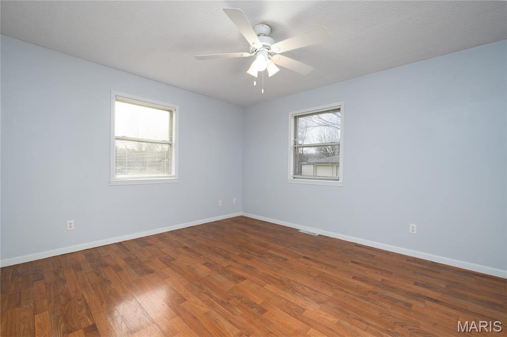 1401 Hull Valley Drive, Waynesville, MO 65583