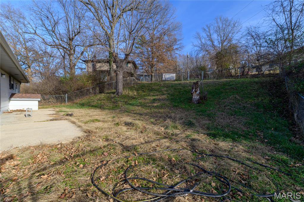 1401 Hull Valley Drive, Waynesville, MO 65583