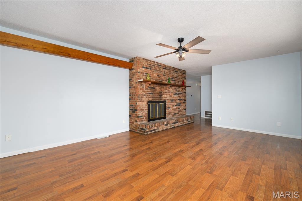 1401 Hull Valley Drive, Waynesville, MO 65583