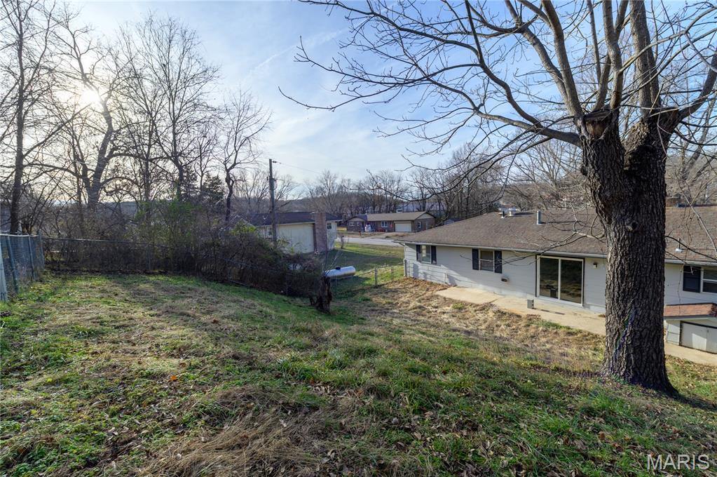 1401 Hull Valley Drive, Waynesville, MO 65583