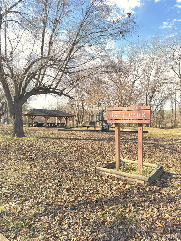 1401 Hull Valley Drive, Waynesville, MO 65583