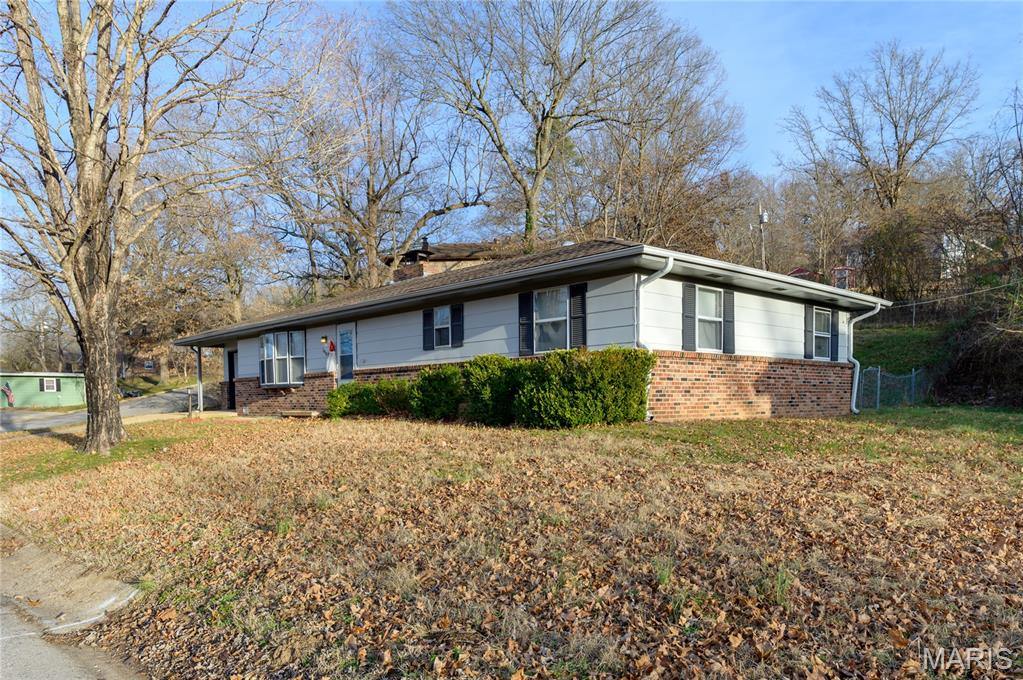 1401 Hull Valley Drive, Waynesville, MO 65583