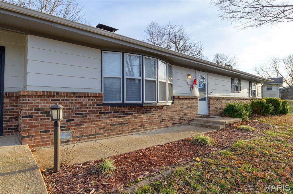 1401 Hull Valley Drive, Waynesville, MO 65583