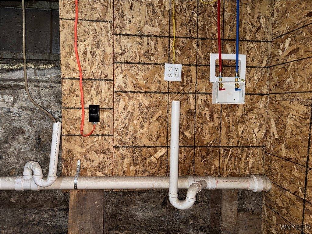 11 Hall St Street, Batavia City, NY 14020