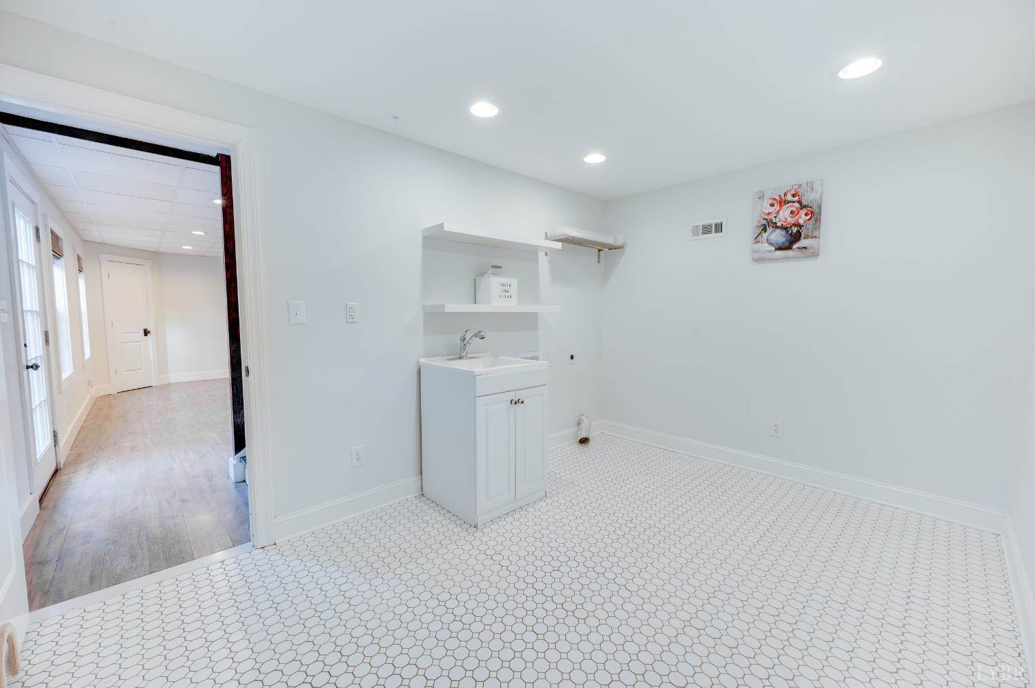 128 Woodhaven Court, Madison Heights, VA 24572