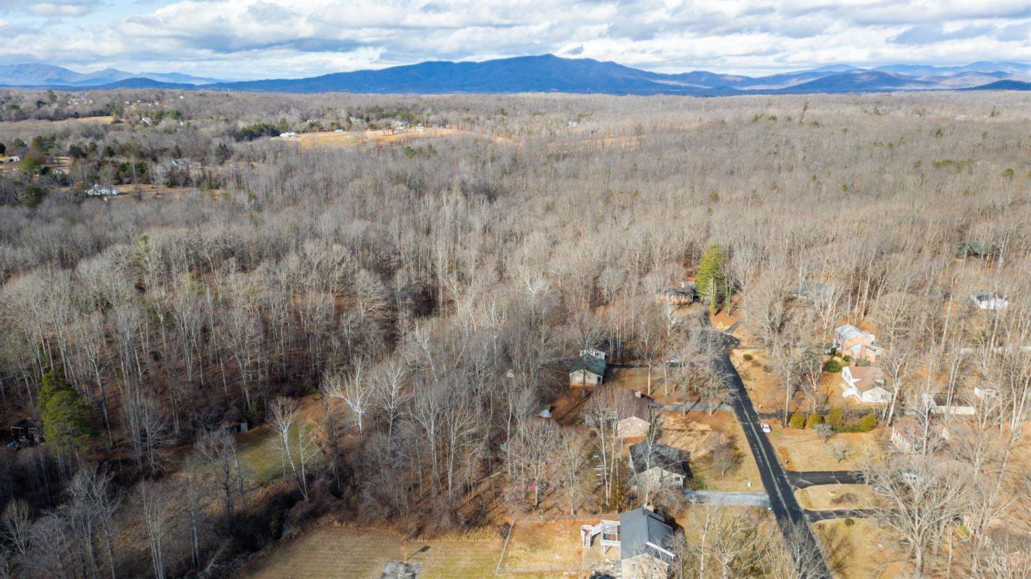 128 Woodhaven Court, Madison Heights, VA 24572