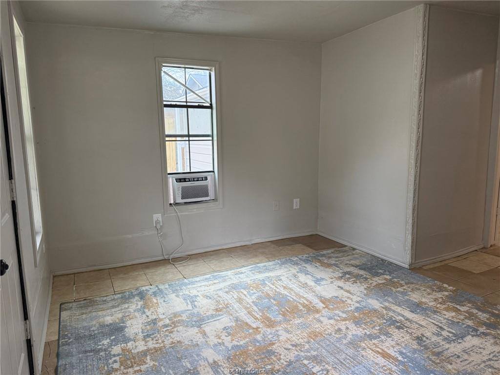 1302 East 23rd Street, Bryan, TX 77803