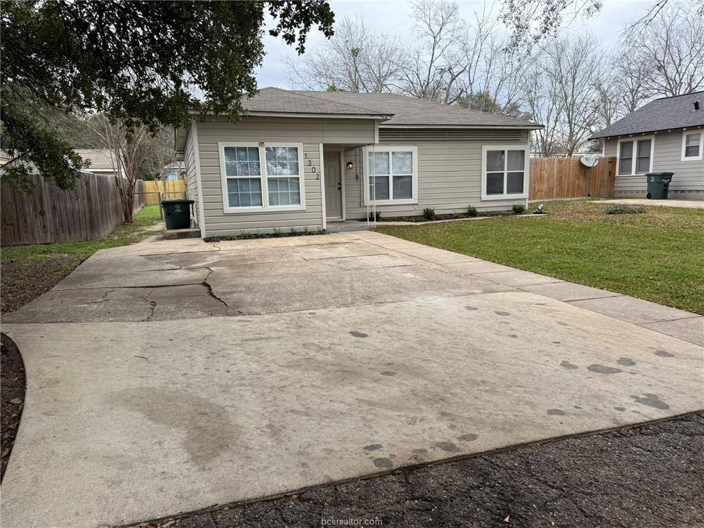 1302 East 23rd Street, Bryan, TX 77803