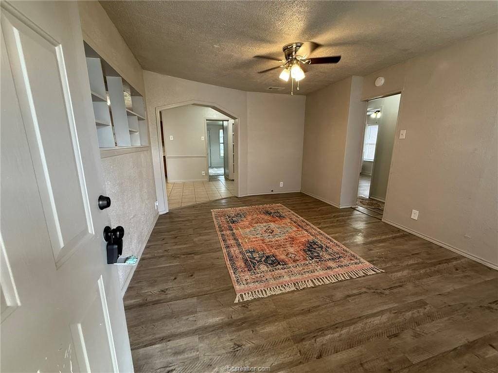 1302 East 23rd Street, Bryan, TX 77803