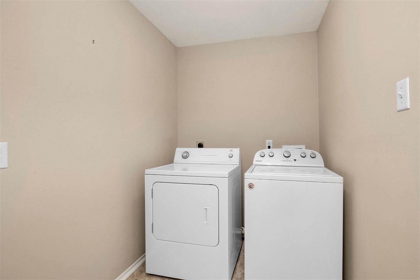 11 Crestview Trail, Houston, TX 77082