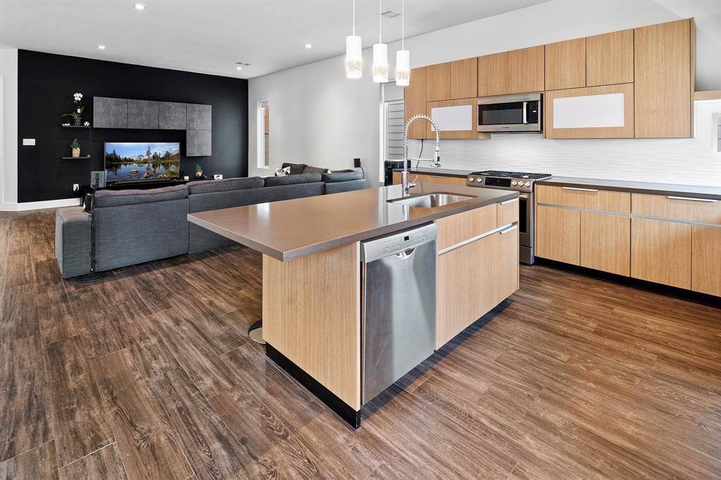 5511 Paraiso Place, Houston, TX 77091