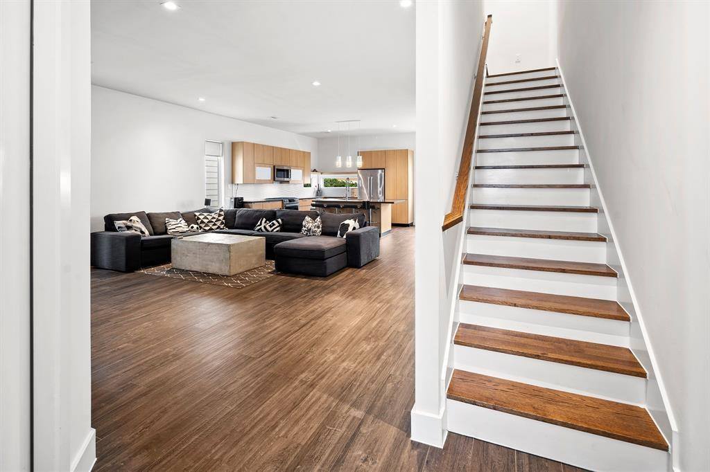 5511 Paraiso Place, Houston, TX 77091