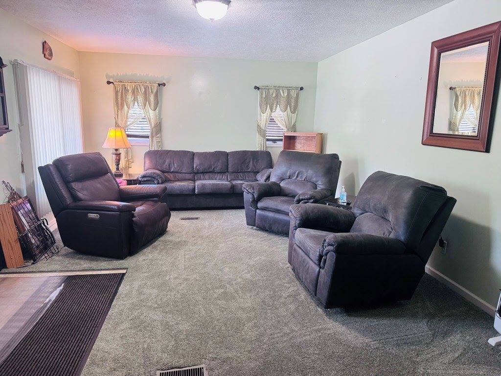 4520 Marion Ave, Galion, OH 44833