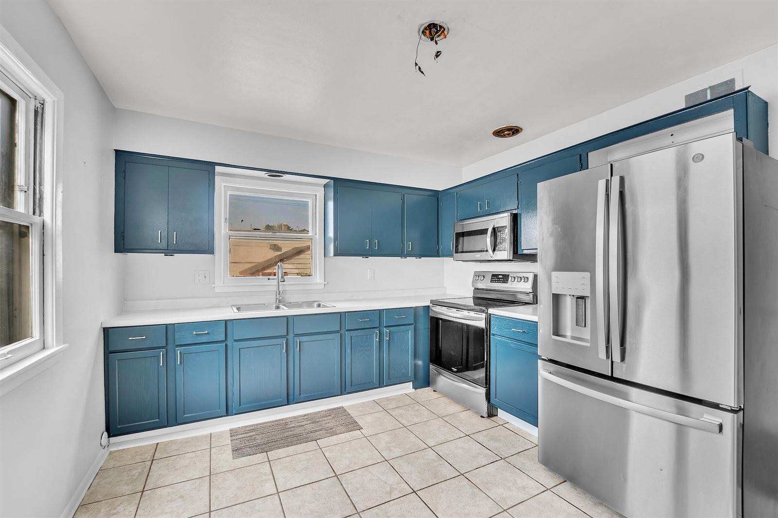 7151 West Beckett Ave, Milwaukee, WI 53216