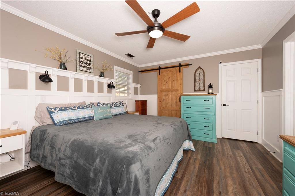 5870 Ferntree Court, Pfafftown, NC 27040