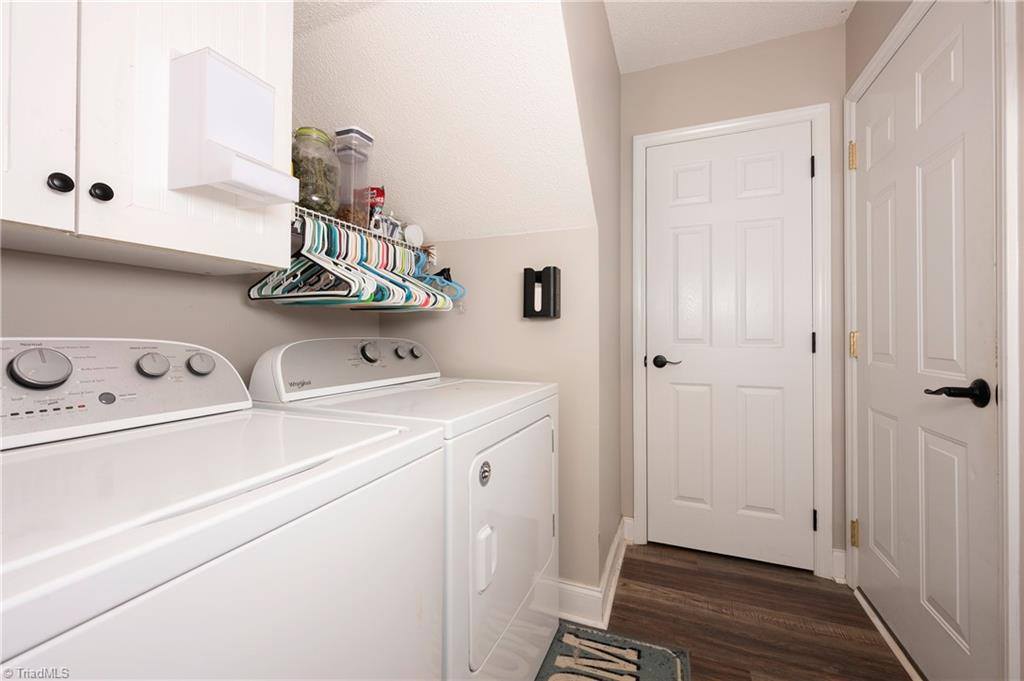 5870 Ferntree Court, Pfafftown, NC 27040