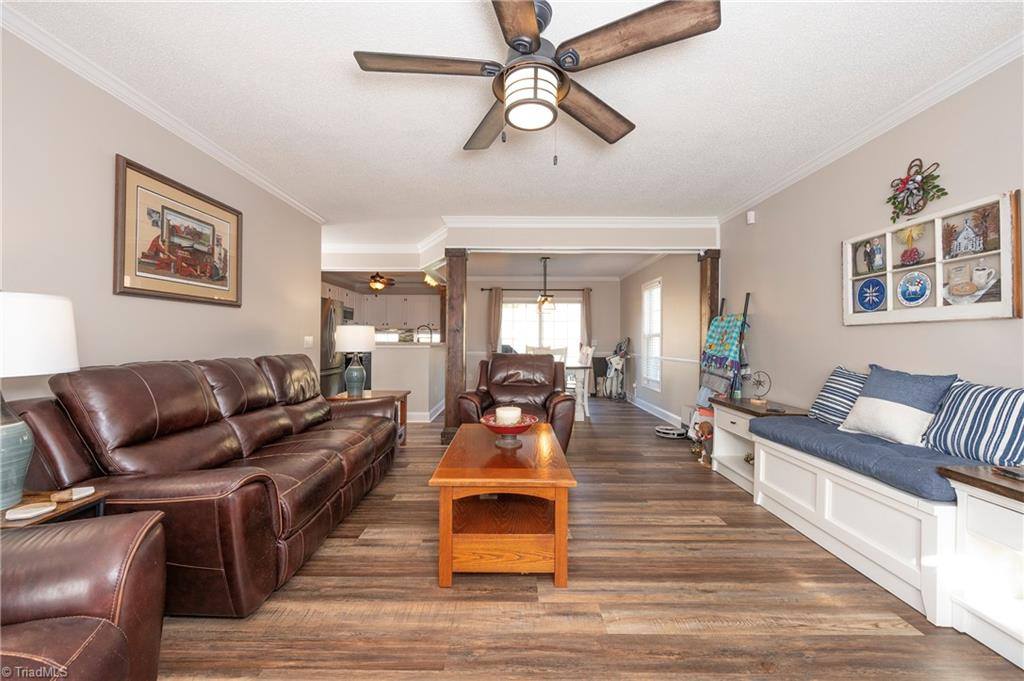 5870 Ferntree Court, Pfafftown, NC 27040