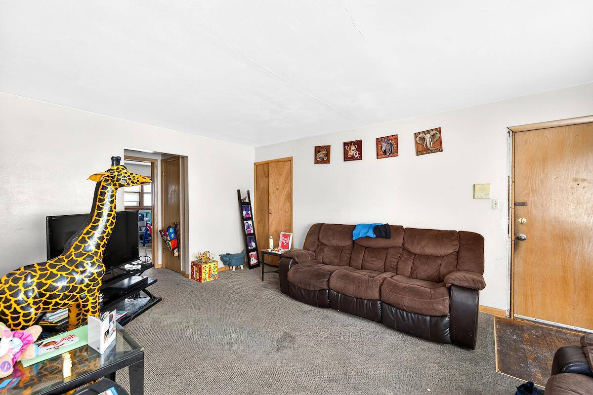 9126 West Grantosa Dr, Milwaukee, WI 53225