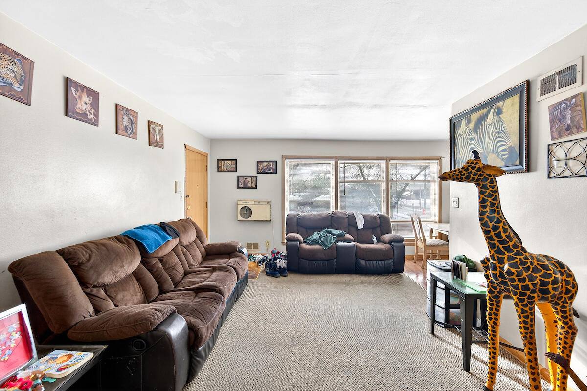 9126 West Grantosa Dr, Milwaukee, WI 53225