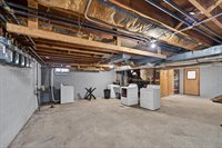 9126 West Grantosa Dr, Milwaukee, WI 53225