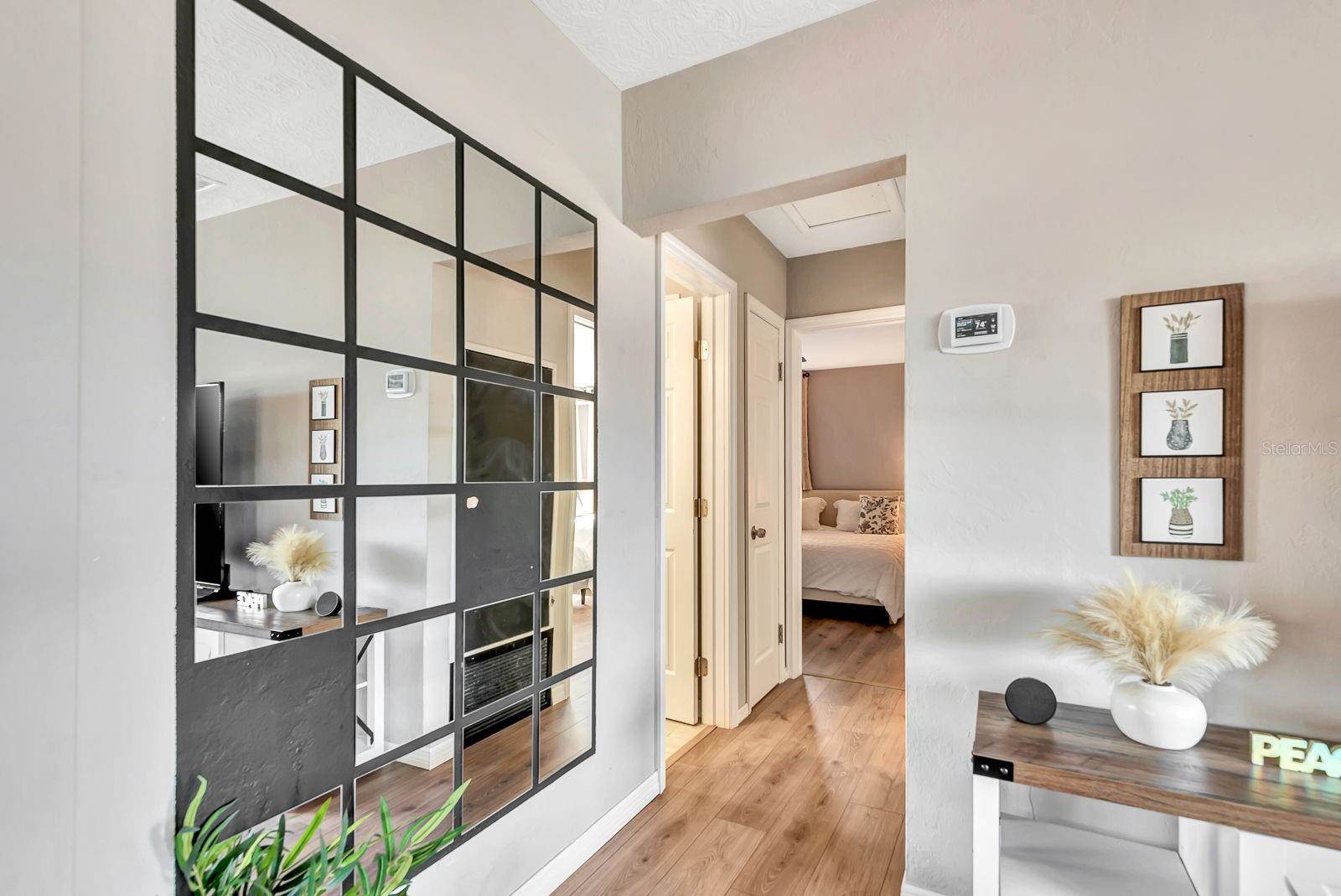 2127 Lee Lane, Sarasota, FL 34231