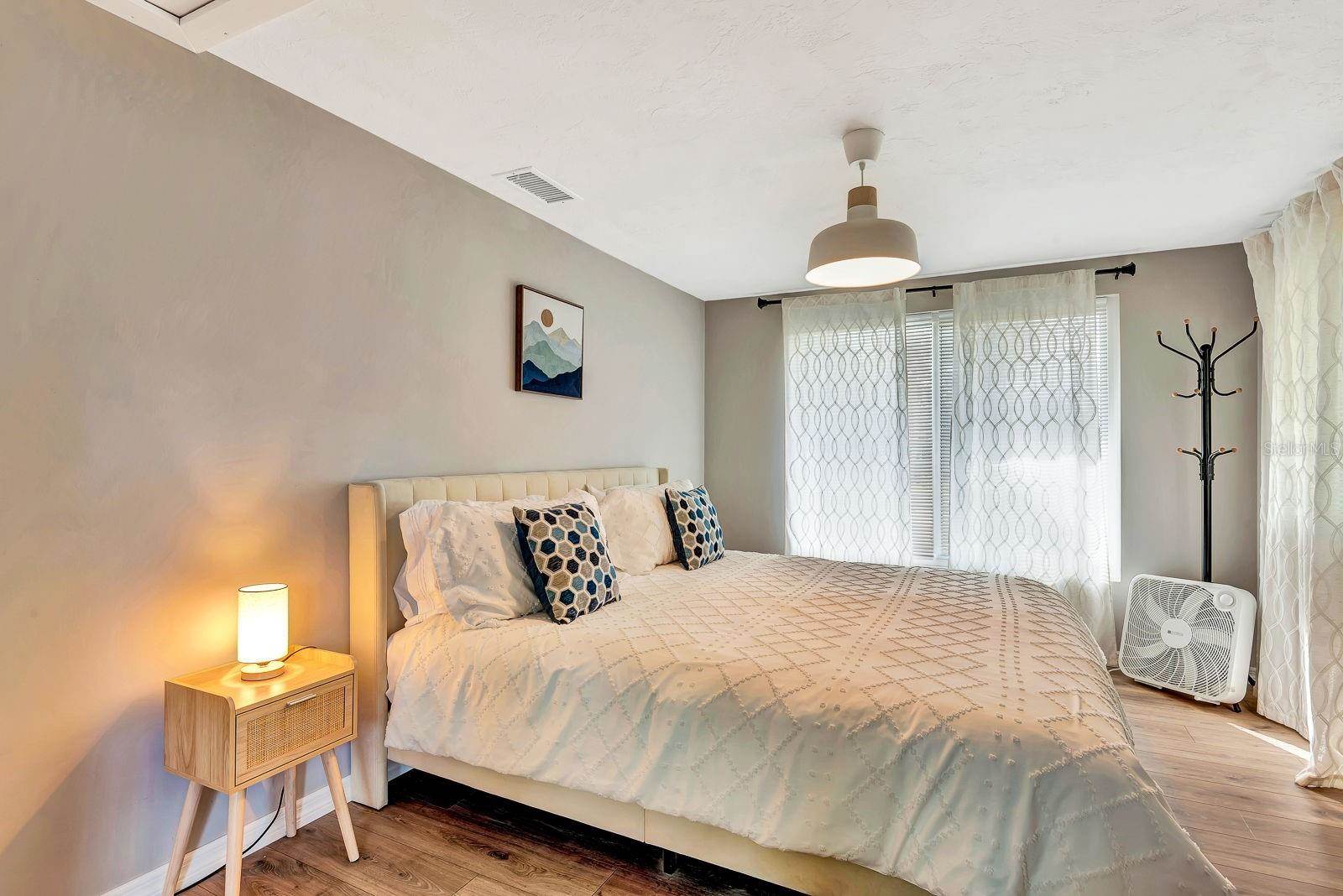 2127 Lee Lane, Sarasota, FL 34231