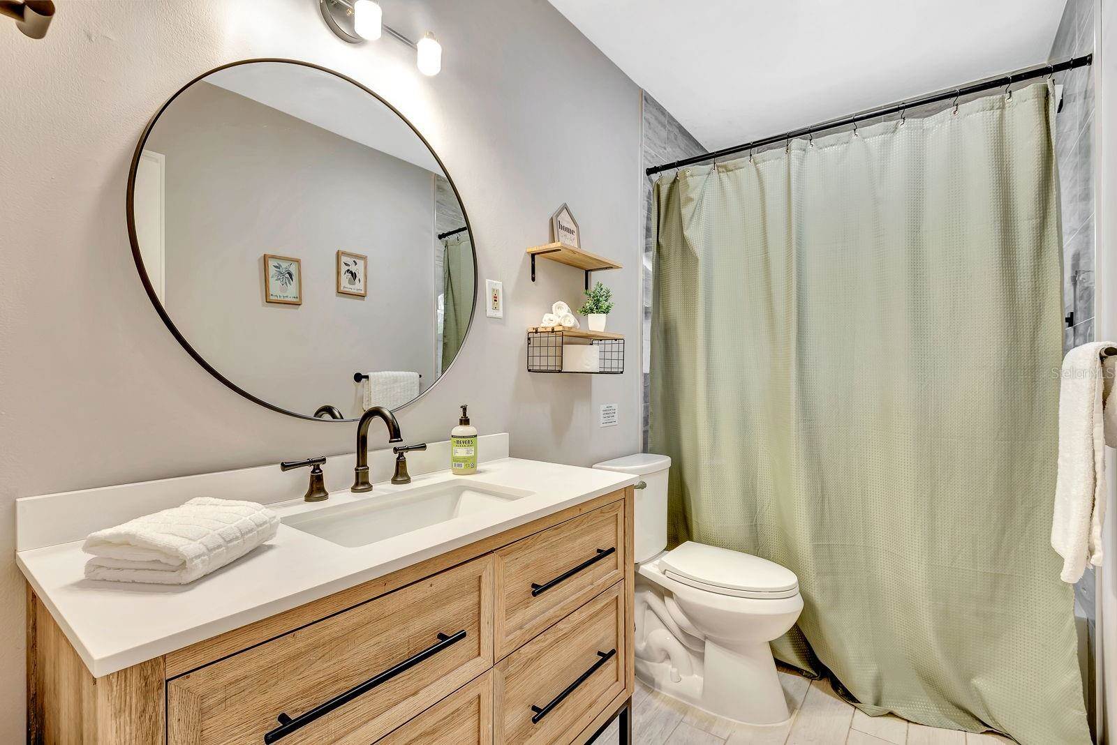 2127 Lee Lane, Sarasota, FL 34231