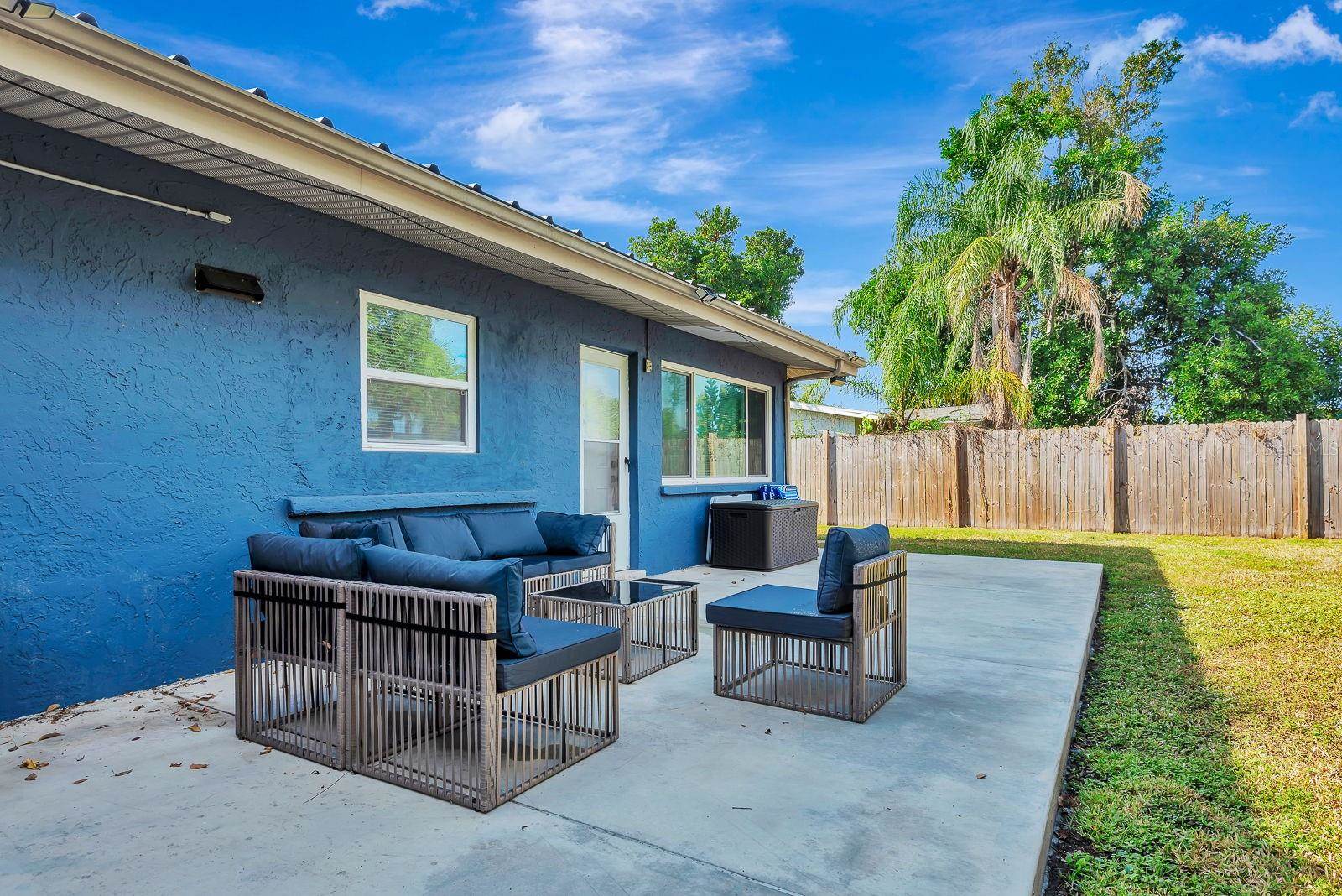 2127 Lee Lane, Sarasota, FL 34231