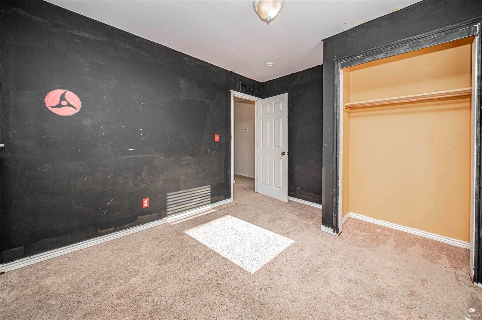 922 South Garfield Street, Junction City, KS 66441