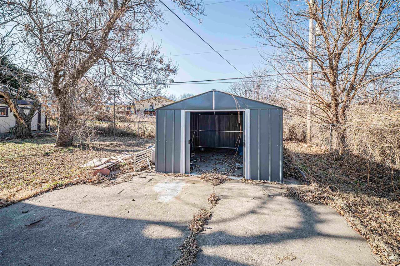 922 South Garfield Street, Junction City, KS 66441