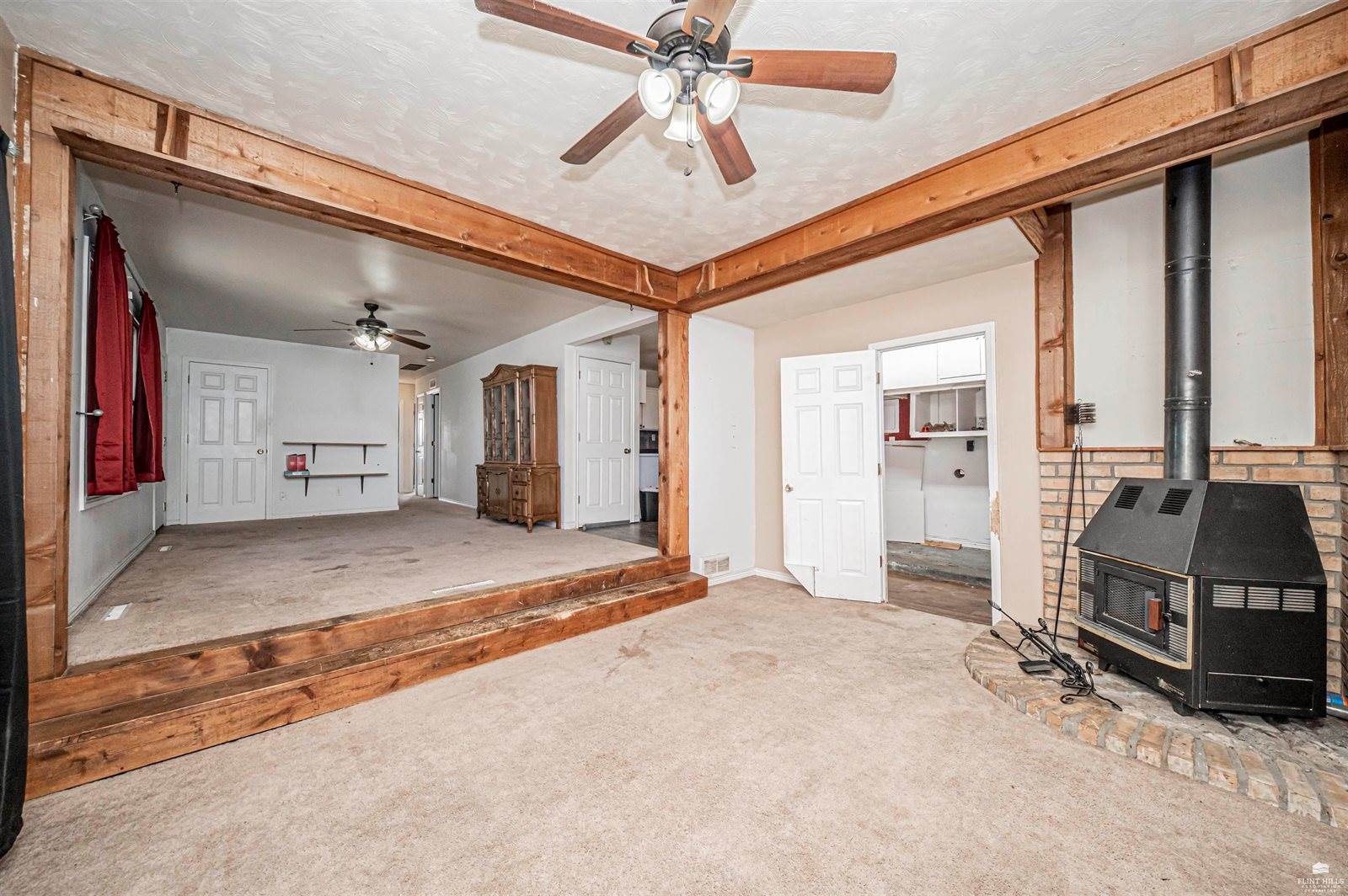 922 South Garfield Street, Junction City, KS 66441