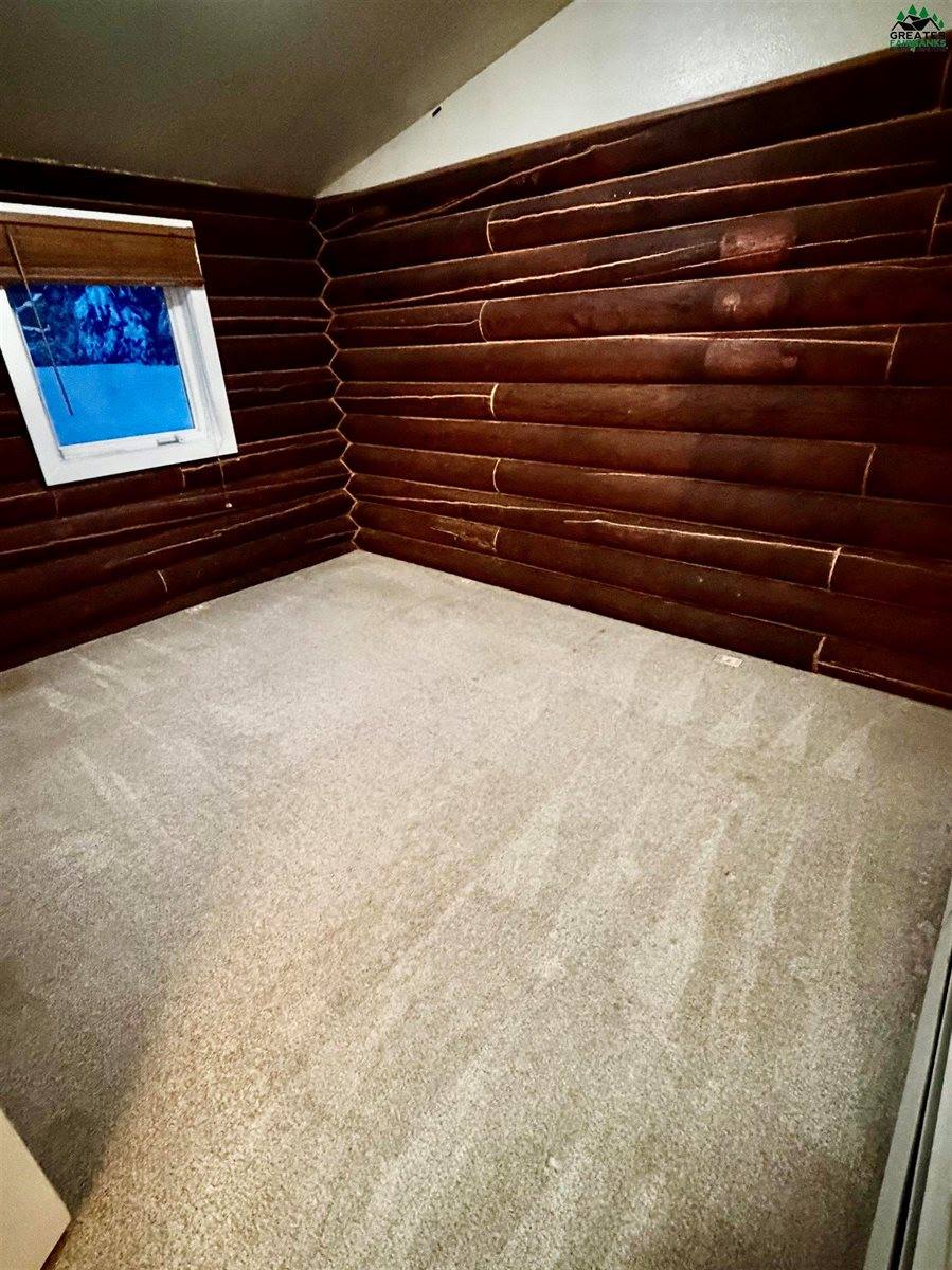 2361 Badger Road, North Pole, AK 99705