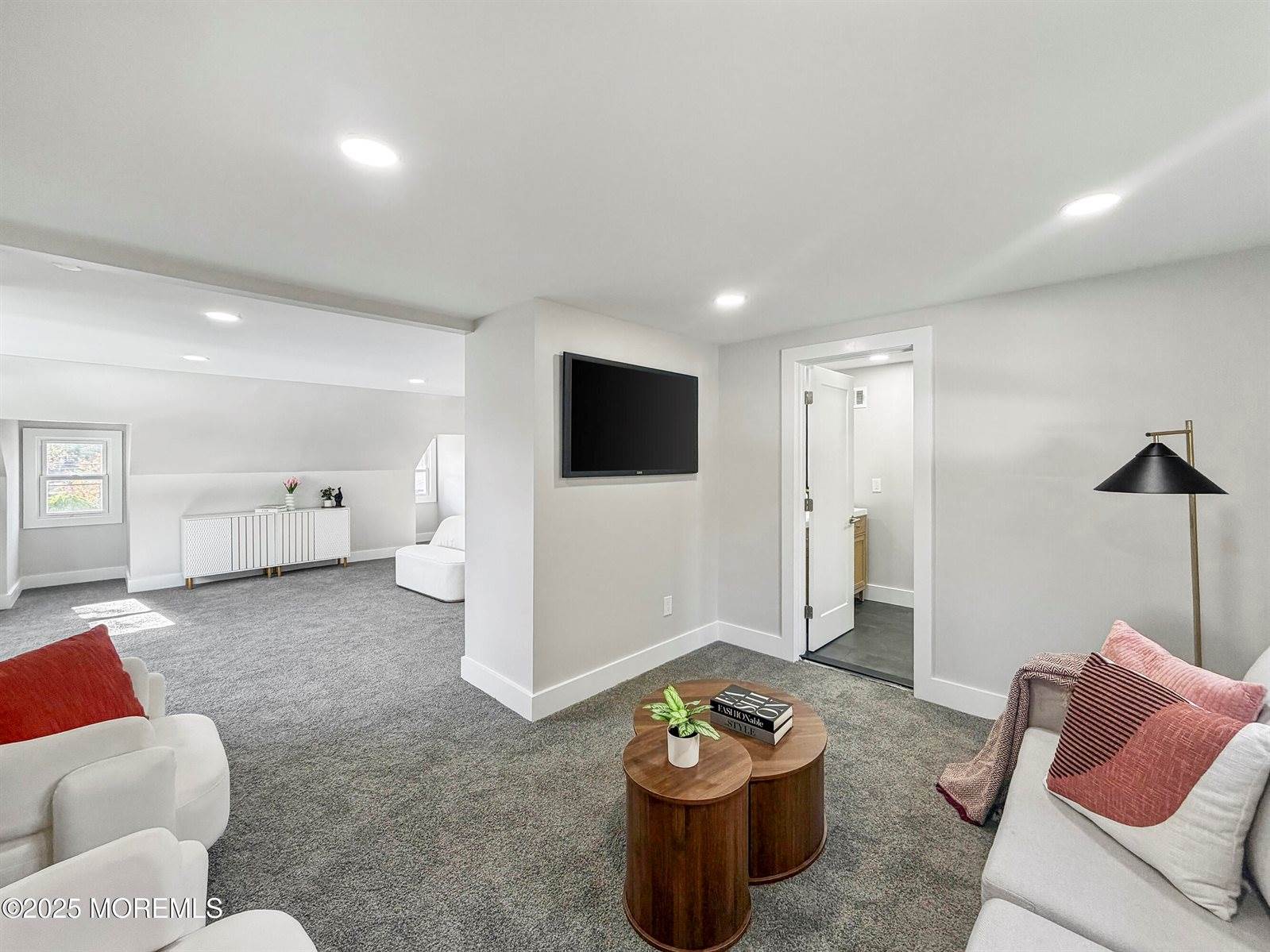 39 Pine Avenue, Freehold, NJ 07728