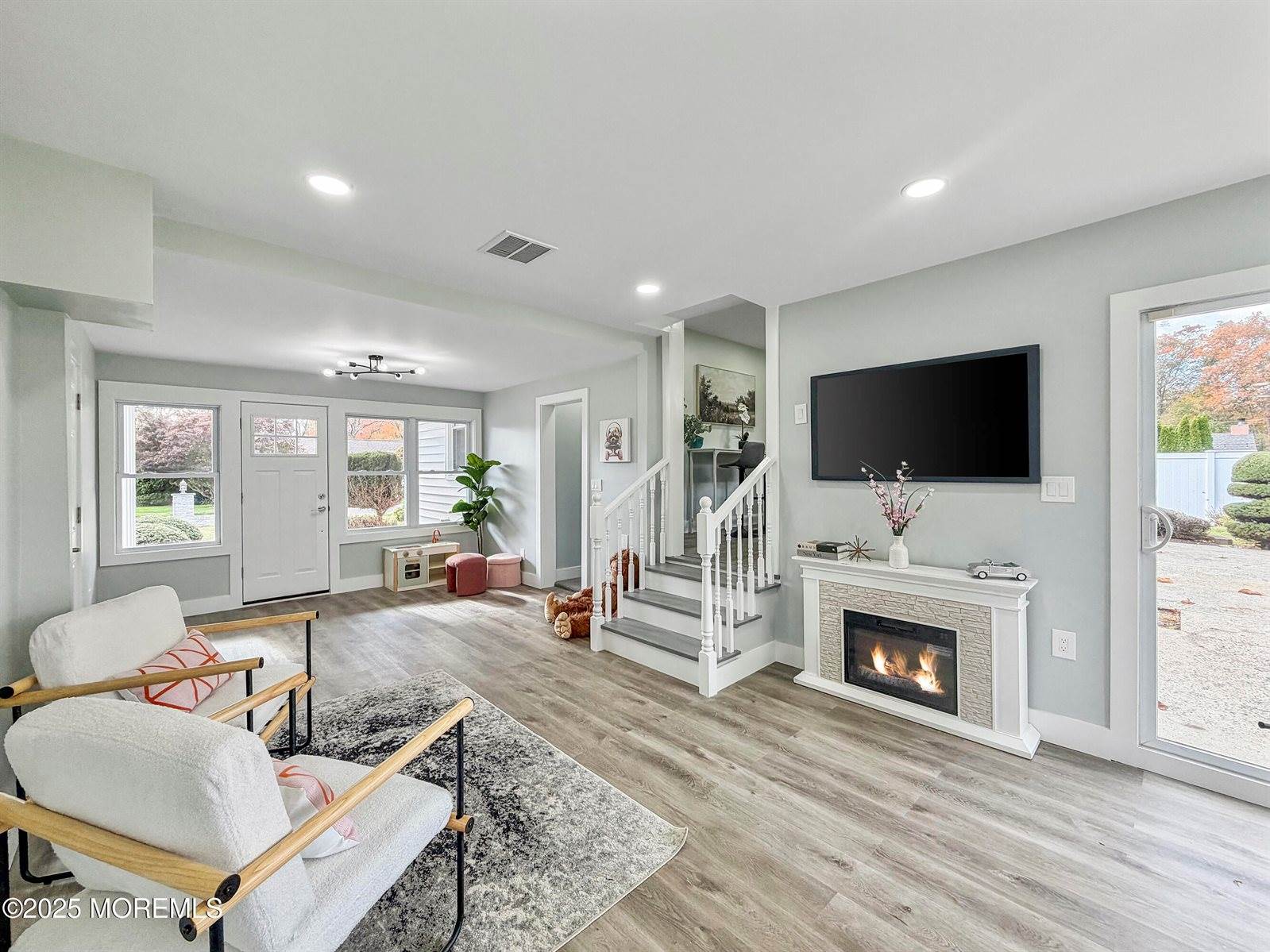 39 Pine Avenue, Freehold, NJ 07728