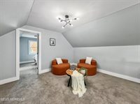 39 Pine Avenue, Freehold, NJ 07728