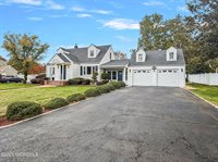 39 Pine Avenue, Freehold, NJ 07728