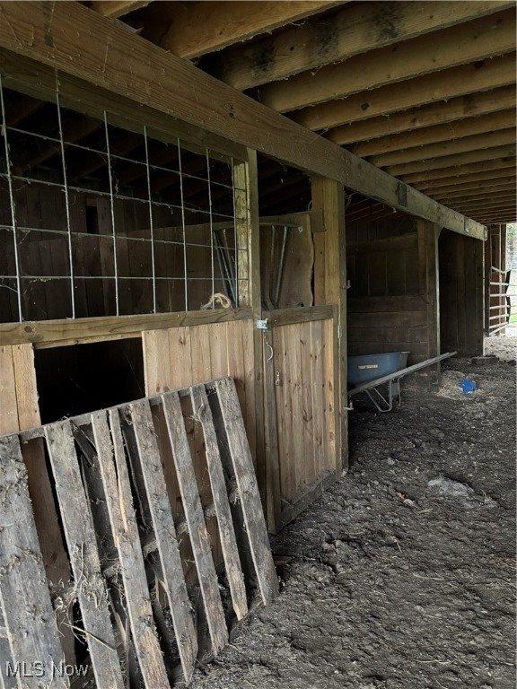 66482 Larrick Ridge Rd, Cambridge, OH 43725