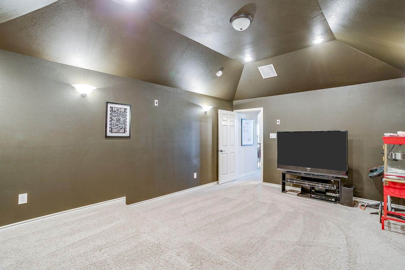 2805 Stackhouse Street, Fort Worth, TX 76244